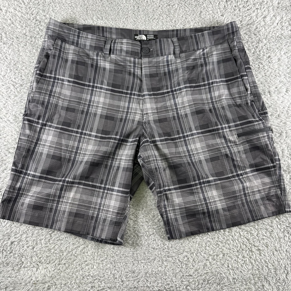 The North Face Mens Grey Plaid Hiking Shorts Size 40 Stretch Performance Trail
